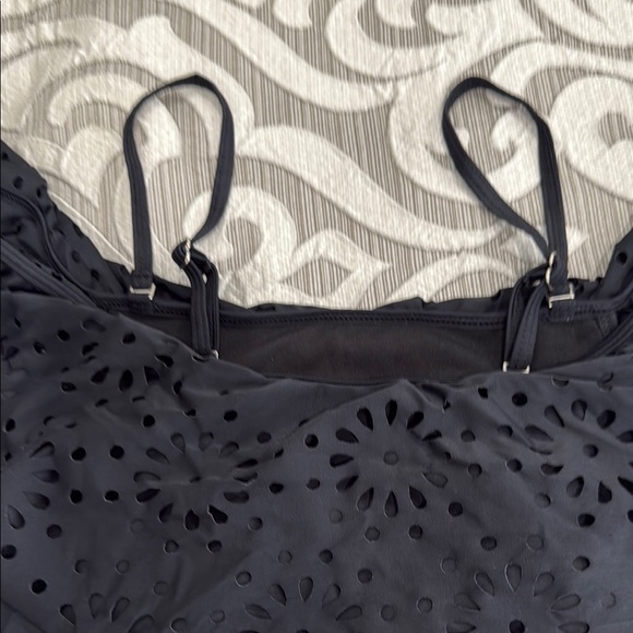 Elegant Black Off-Shoulder one piece swimsuit with removable straps L - Picture 7 of 9